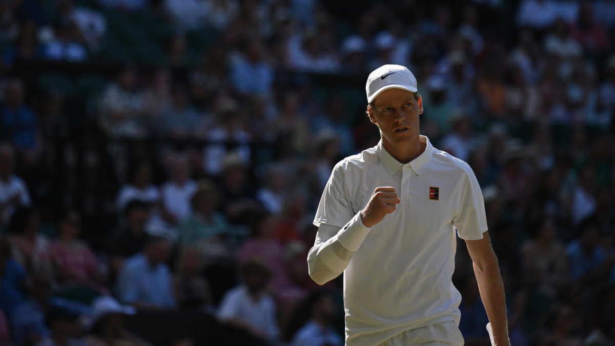 Jannik Sinner elimina a Novak Djokovic