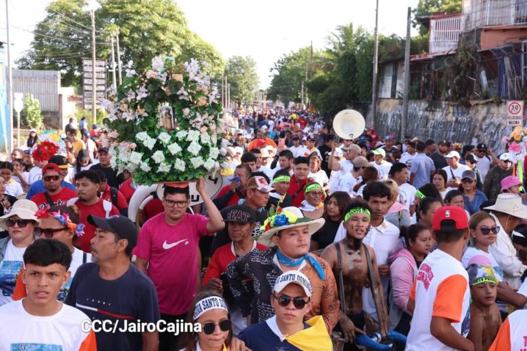 Managua enciende su fe con tradicional Roza del Camino
