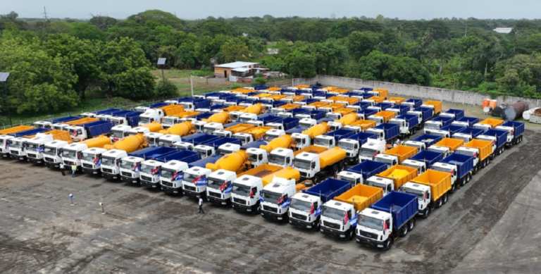 Nicaragua recibe 128 equipos de Belarús para fortalecer infraestructura y trabajo municipal
