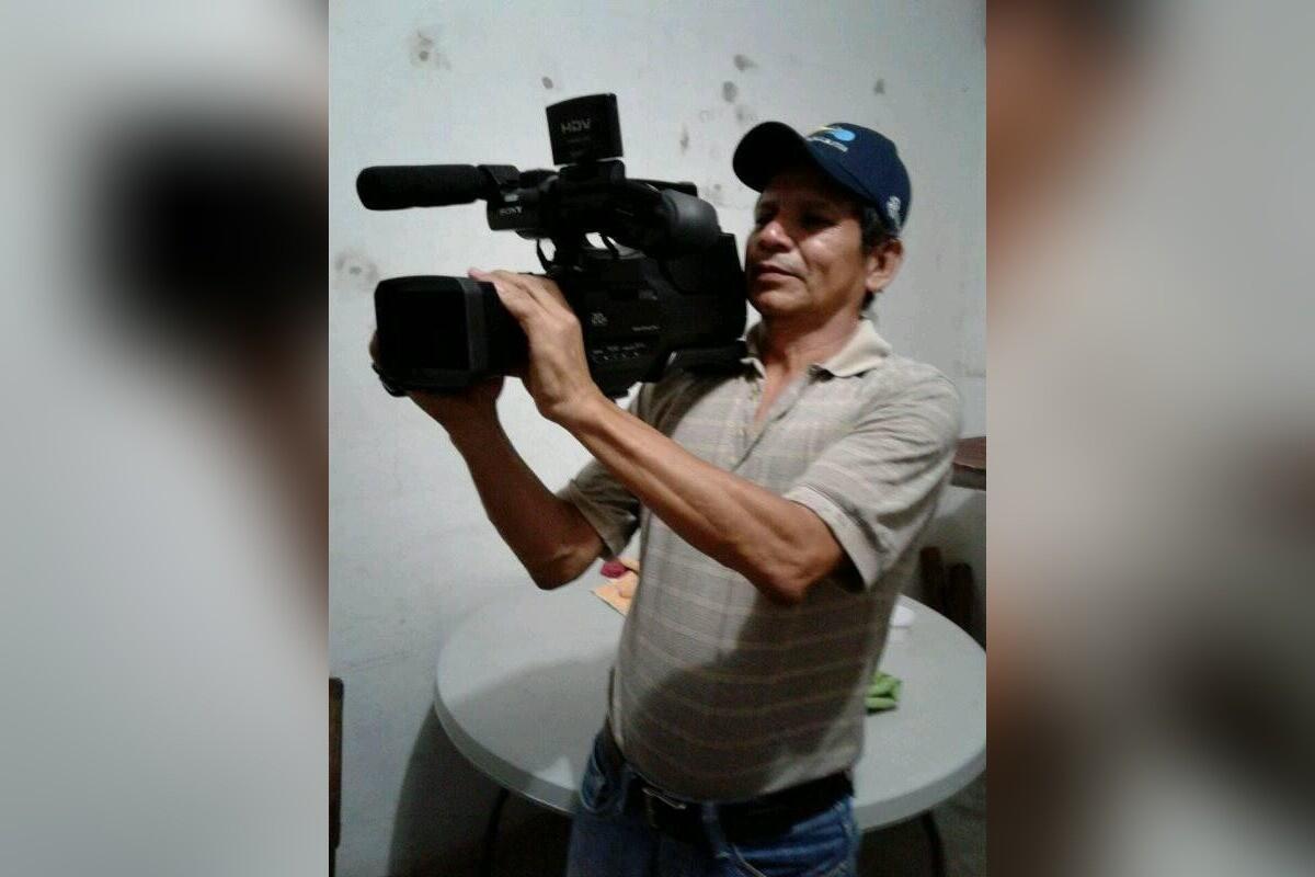 Luto en el gremio de la comunicación por Edu Urbina