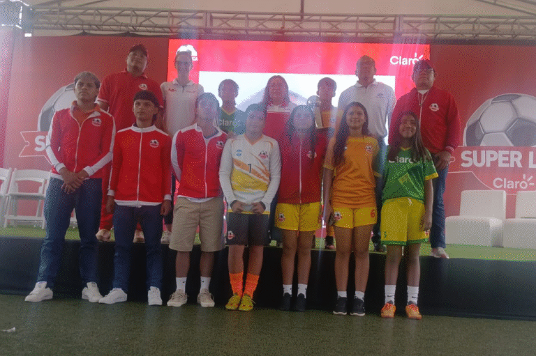 Claro Nicaragua anuncia la «Súper Liga Claro 2025» de fútbol para fomentar el deporte infantil
