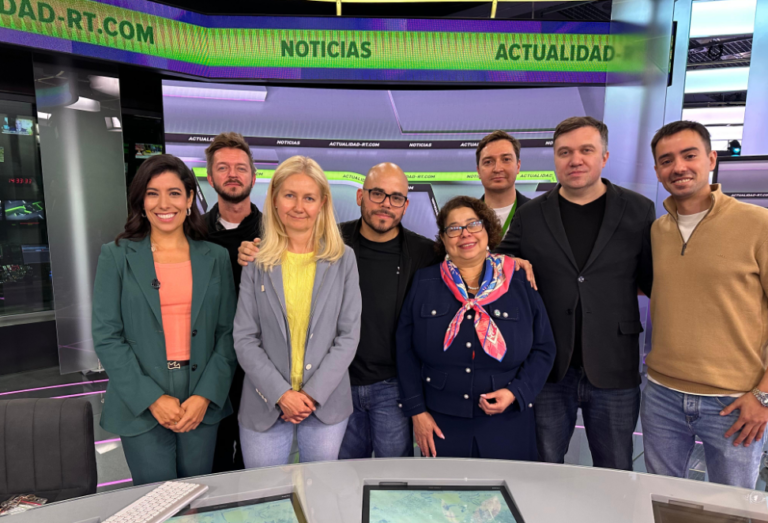Comunicadores nicaragüenses visitan medios rusos RT y Sputnik