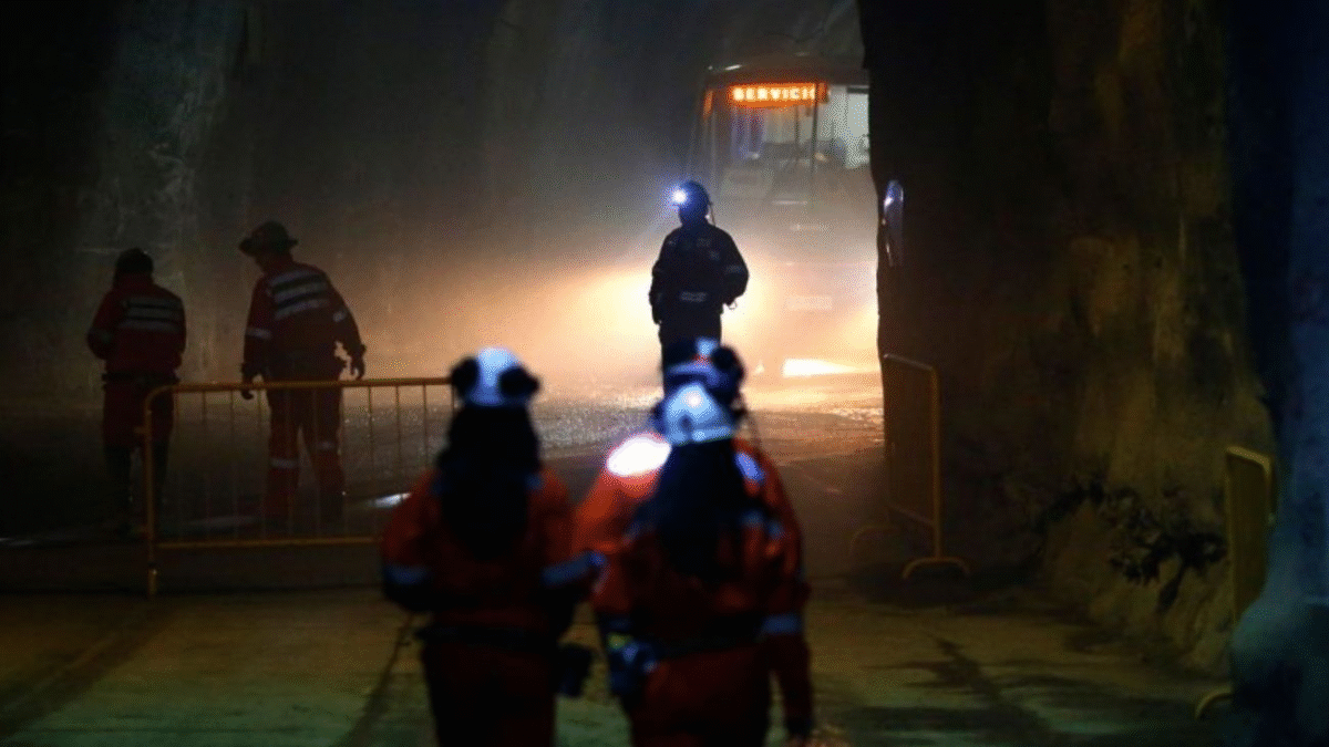 Codelco: Hallazgo de restos tras el derrumbe en El Teniente