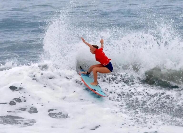 Candelaria Resano, plata en el torneo de Surf en Panamá