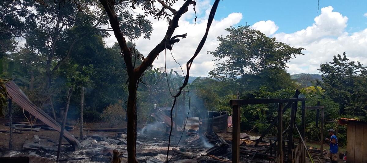 Incendio devastador en La Dalia arrasa vivienda familiar
