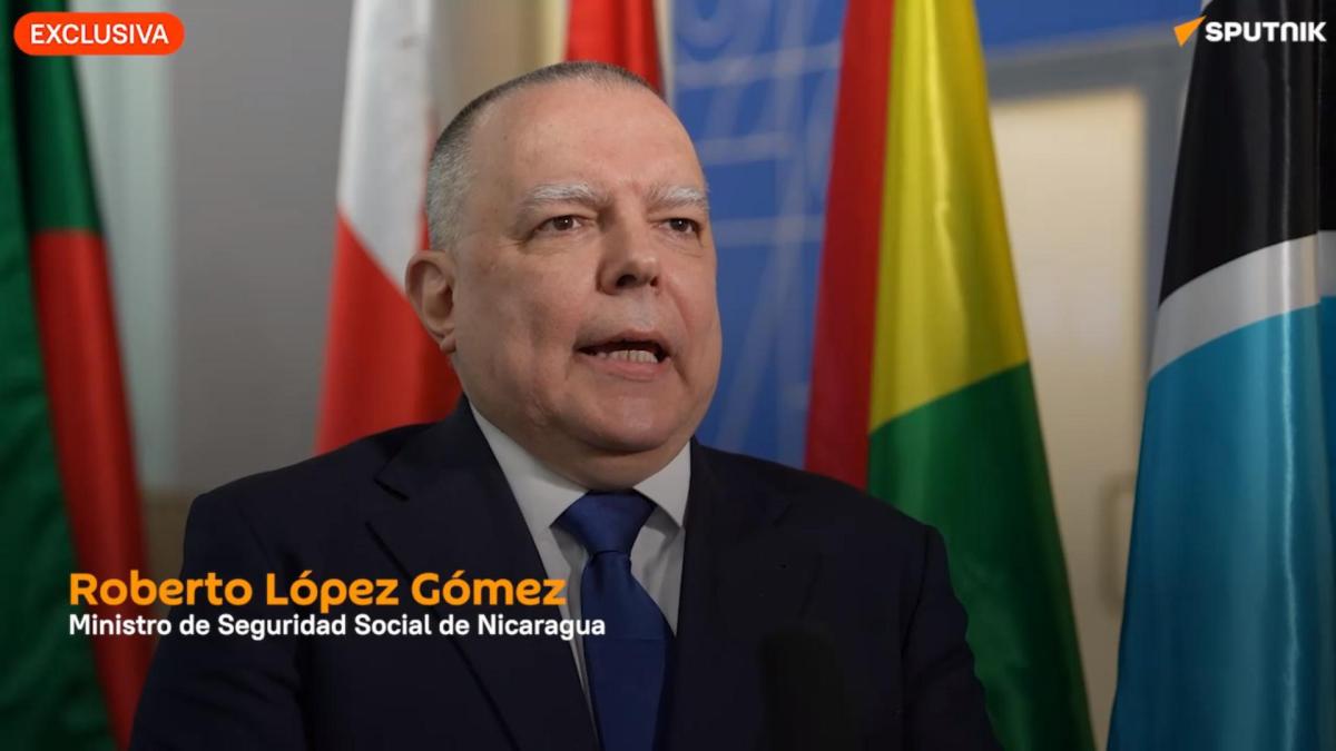 Compañero Roberto López Gómez, ministro de Seguridad Social de Nicaragua