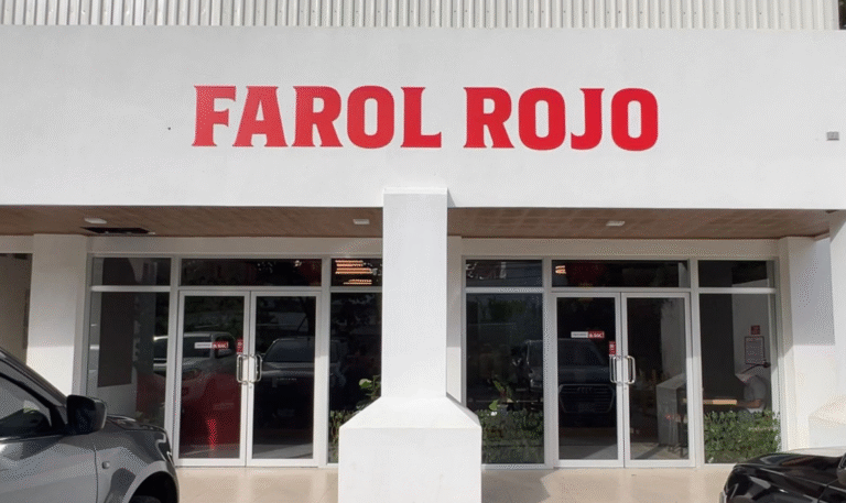 «Farol Rojo» se posiciona como una nueva opción de comida asiática en Managua