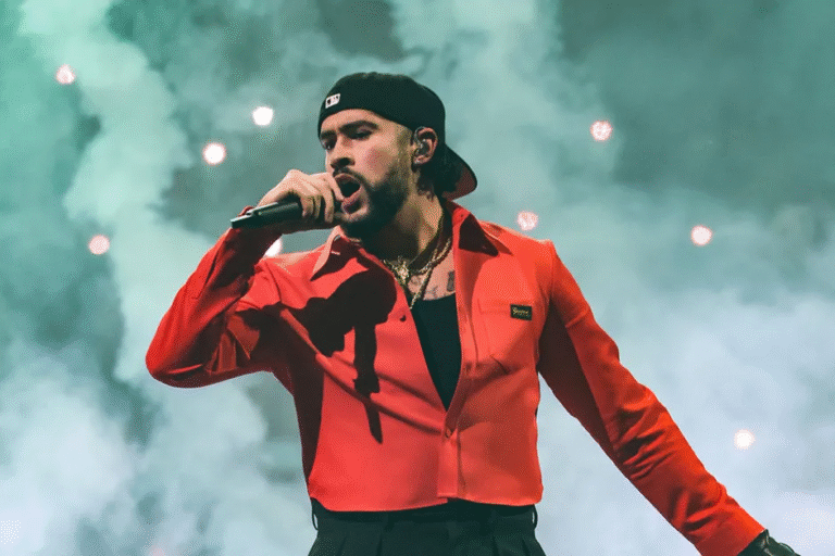 Bad Bunny anuncia extensión de su residencia y transmisión de su último concierto en streaming