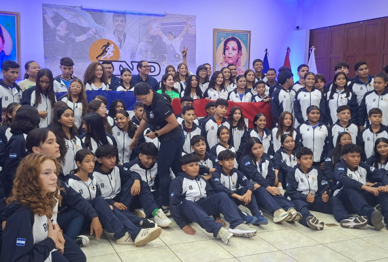 Nicaragua abandera a delegación que participará en IX Juegos Deportivos Centroaméricanos en Costa Rica