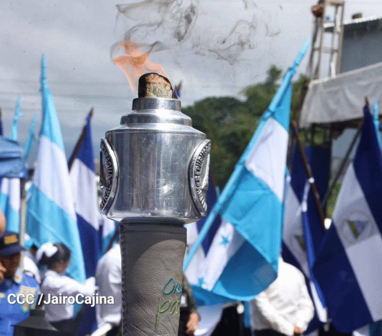 En acto fraterno Nicaragua recibe Antorcha de la Libertad y la Paz Centroamericana