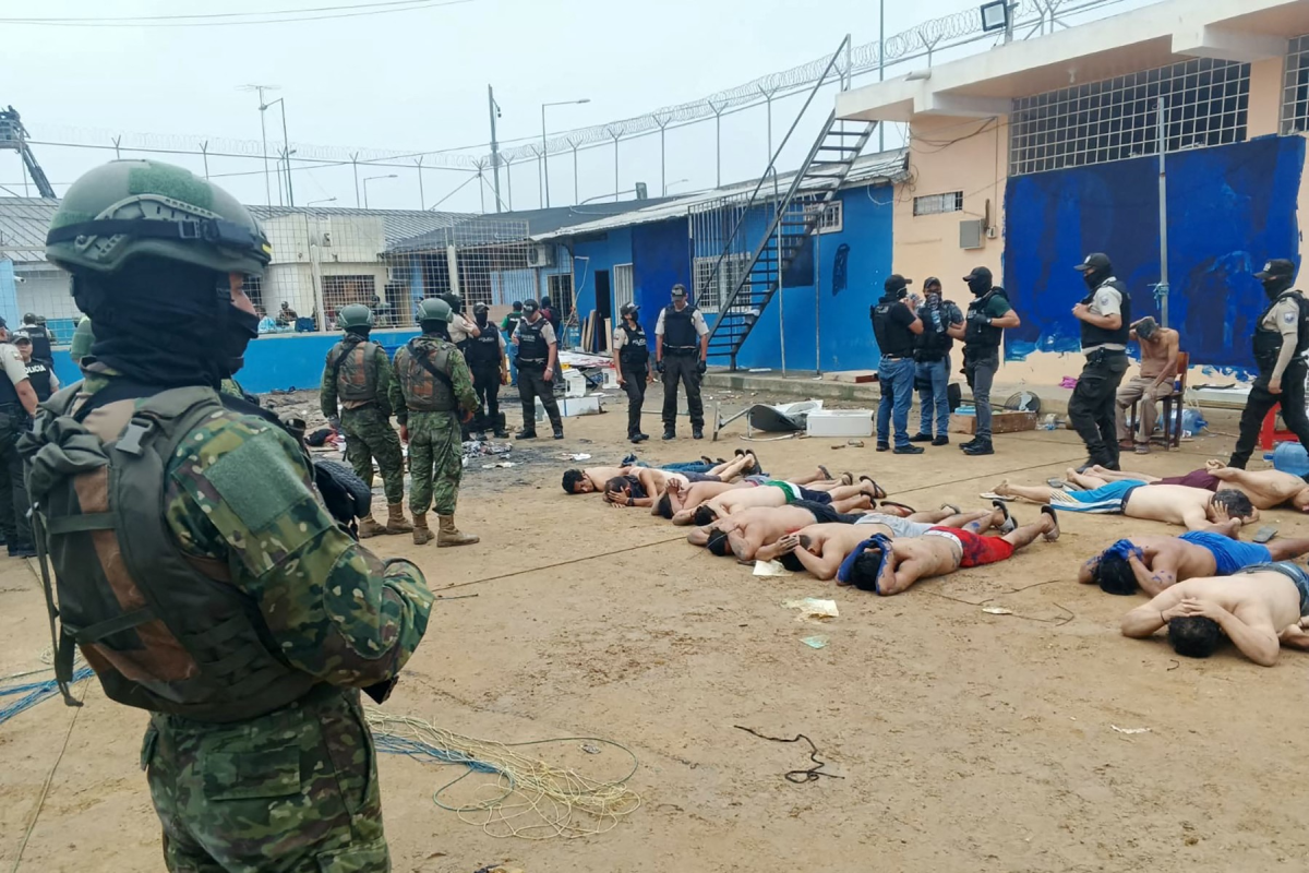 Ecuador sacudido por masacre carcelaria: al menos 14 reos muertos en violento enfrentamiento
