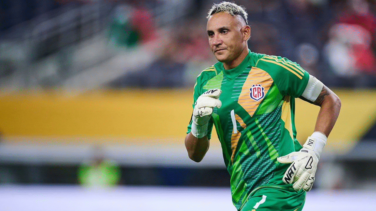 Keylor Navas y la cancha sintética: ¿Excusa o realidad?