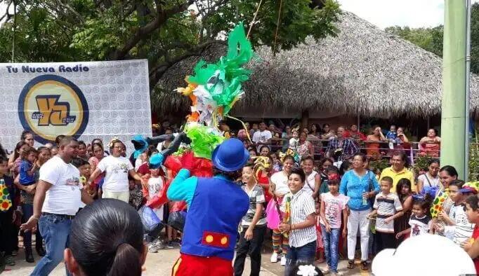 Fiesta de Cumpleaños para 100 Niños en Septiembre