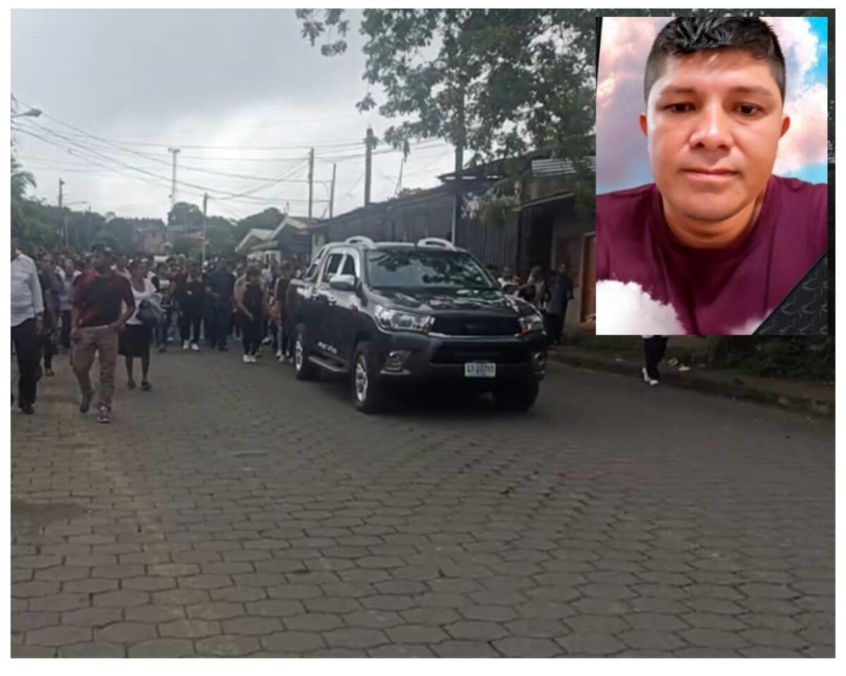 Sepelio de Víctor Manuel Sequeira en Santo Tomás