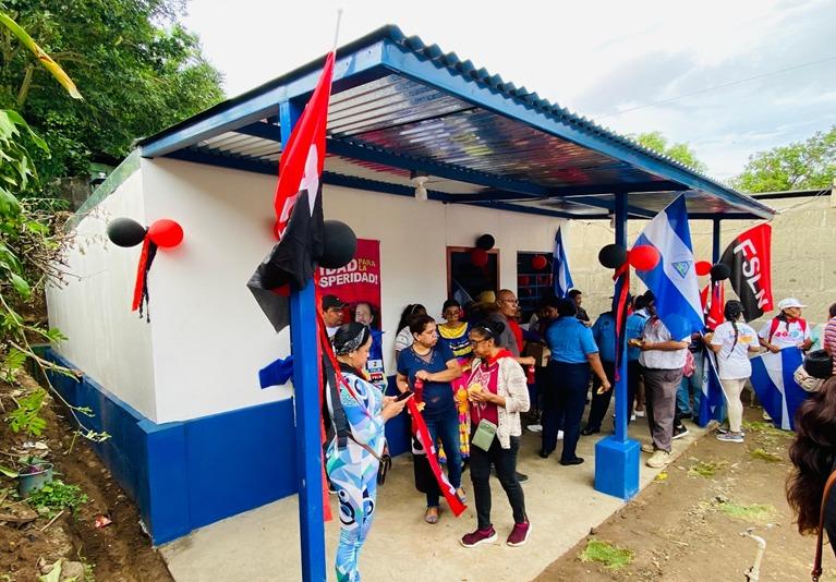 Nuevas viviendas dignas para familias en El Rosario