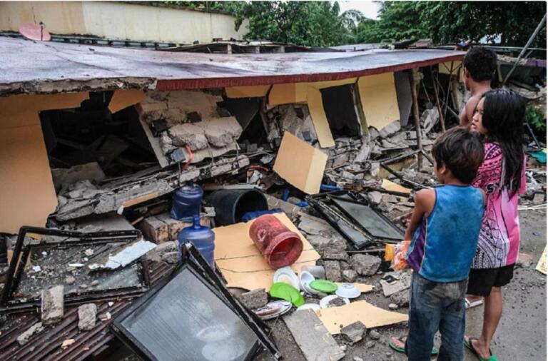 Sube a 70 cifra de fallecidos por terremoto en Filipinas