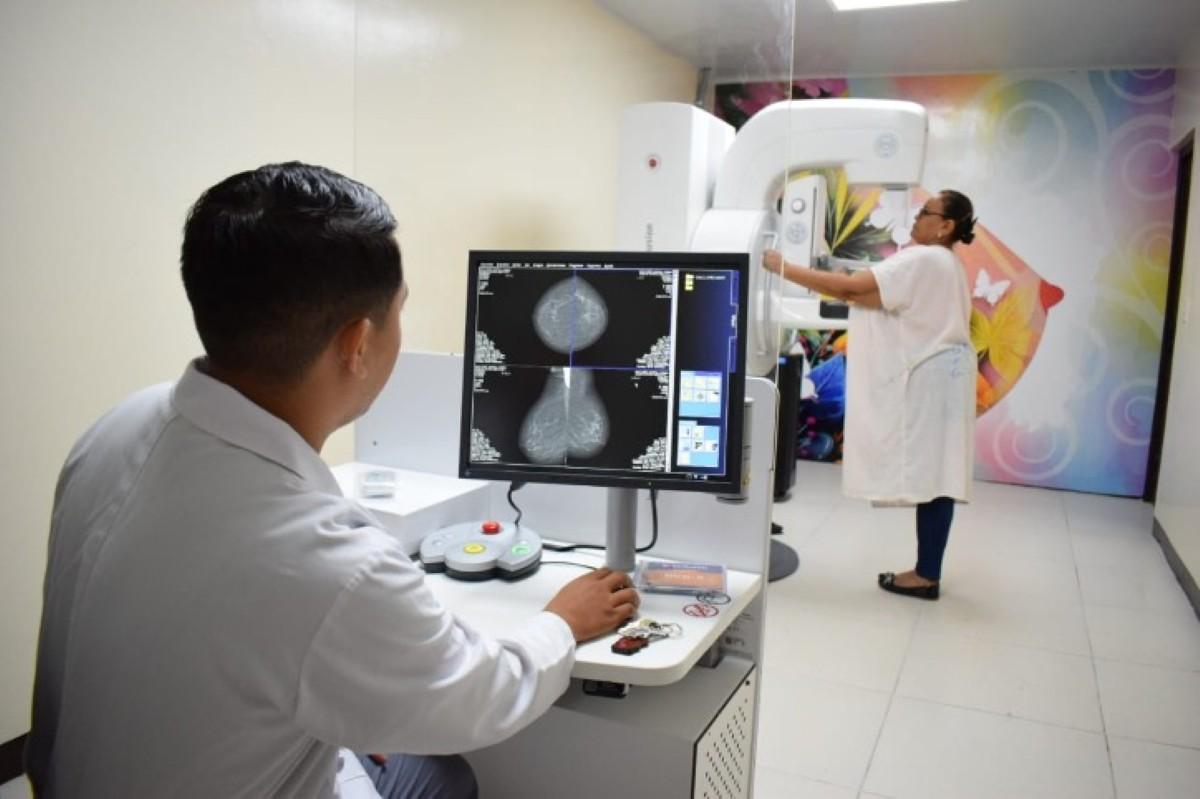 Campaña nacional contra el cáncer de mama en Nicaragua