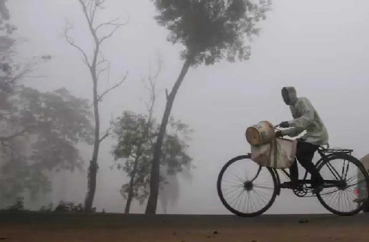 India evacua masivamente ante la llegada del ciclón Montha que amenaza con vientos devastadores
