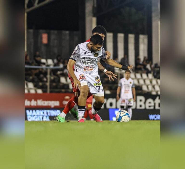 Gol de último minuto le da al Diriangén la victoria y liderato del fútbol nica