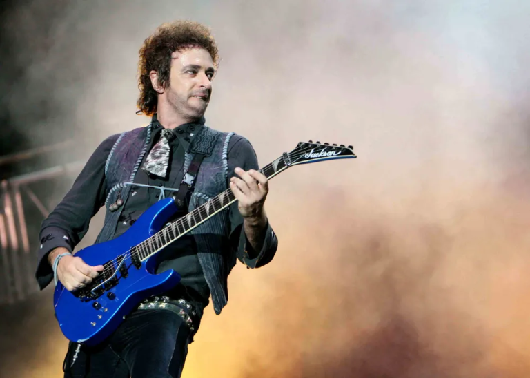 Soda Stereo anuncia «Regreso» de Gustavo Cerati a escenarios con tecnología avanzada