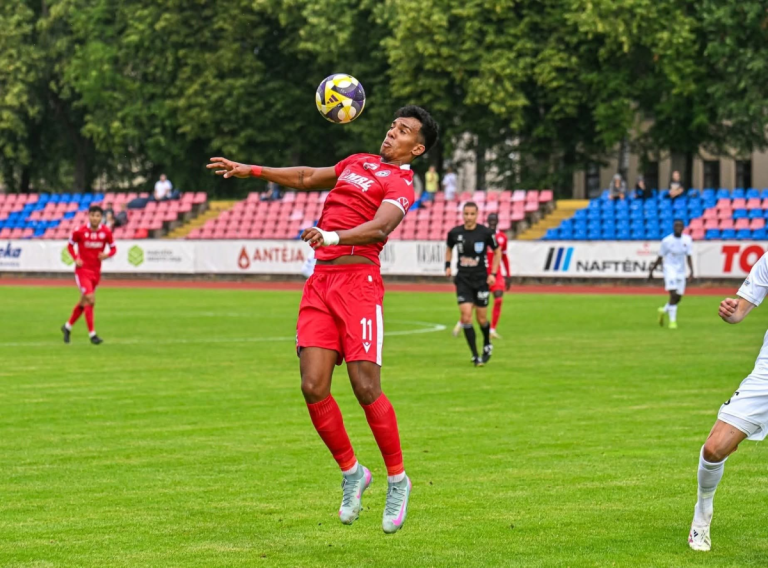 Ariagner Smith brilla con gol en el empate del Panevezys