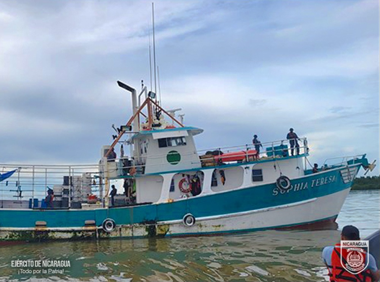 17 hondureños son retenidos cuando pescaban en aguas nicaragüenses con armas y 8 libras de marihuana