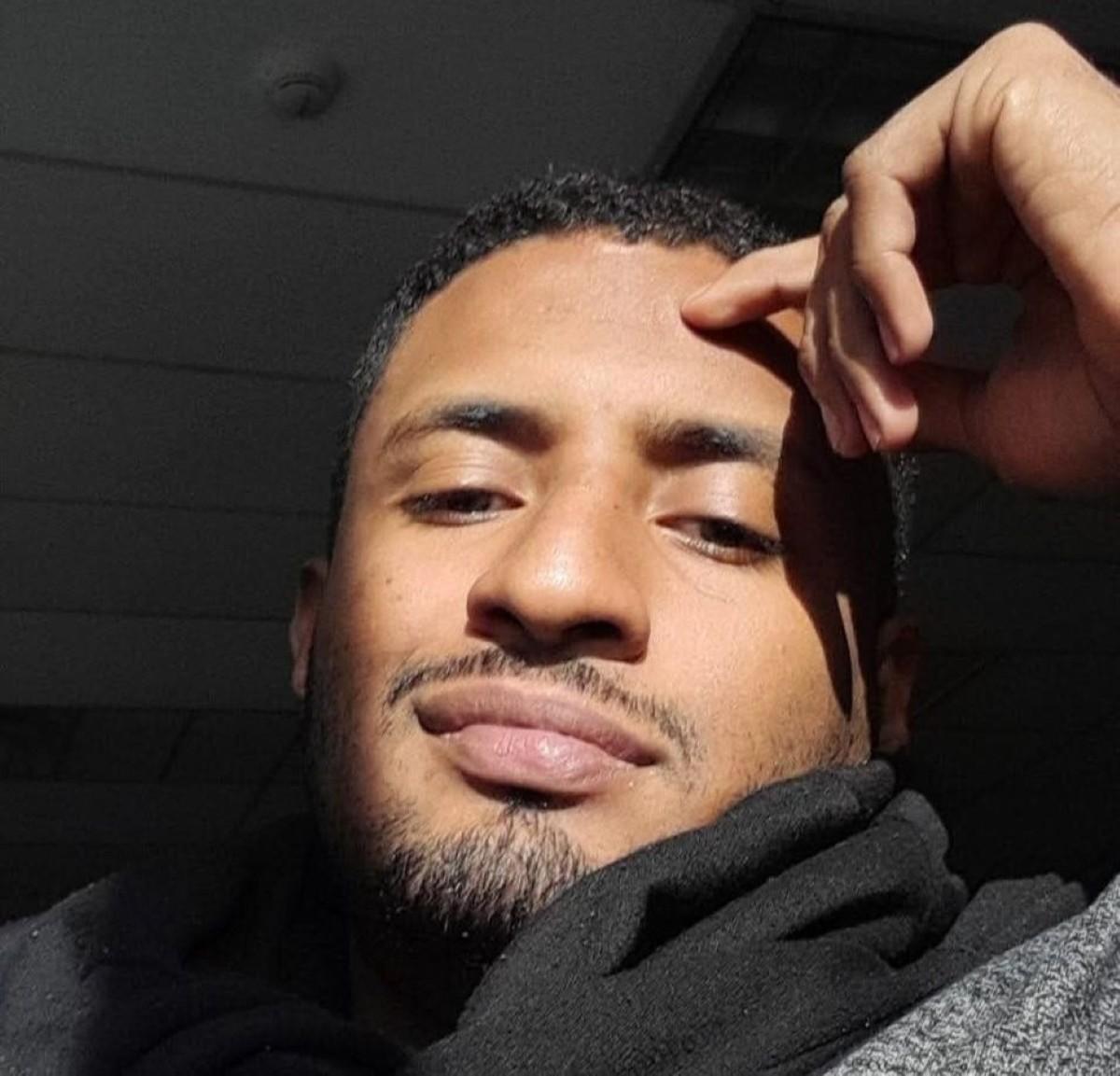 Adolfo Bryan Castillo, de unos 33 años