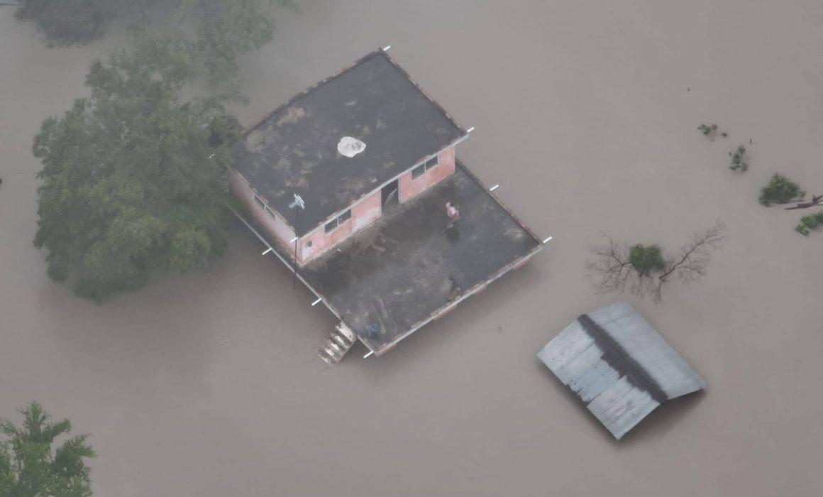 Lluvias monzónicas dejan más de 70 muertos entre Nepal e India tras devastadoras inundaciones