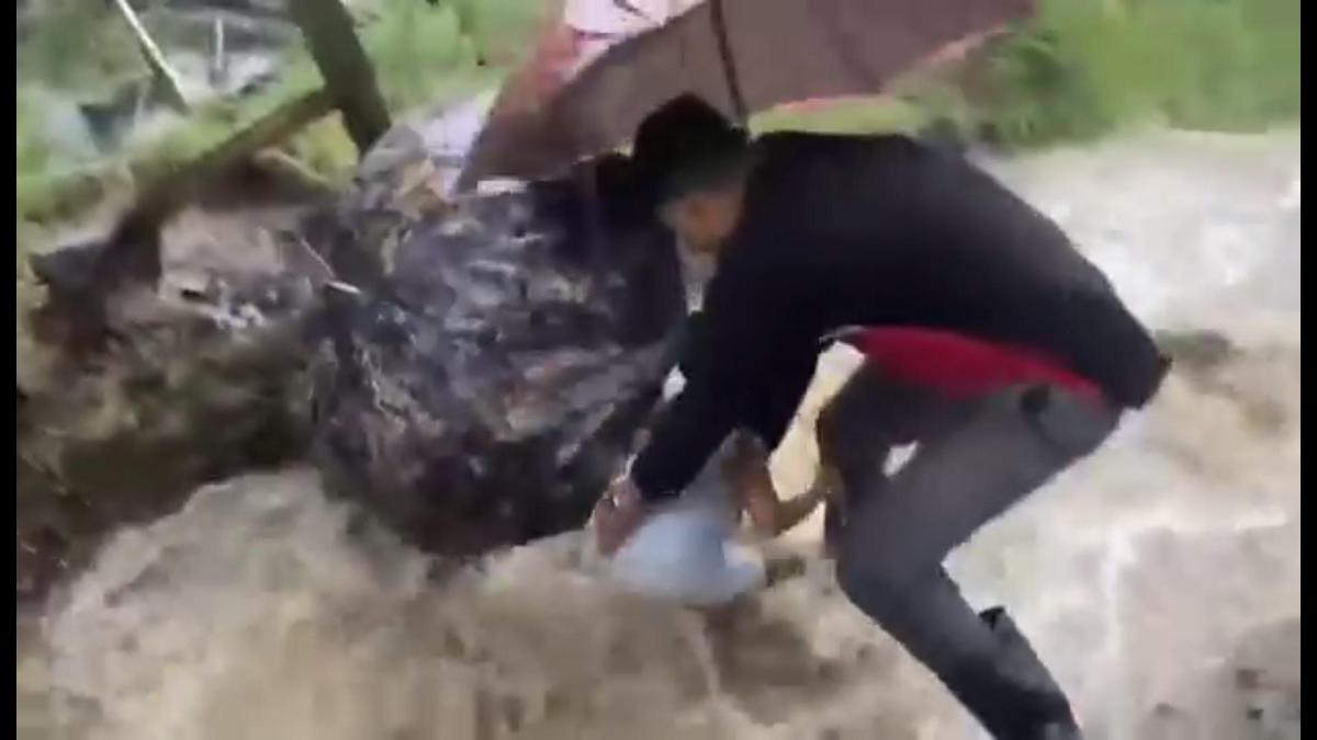 Rescatan a niña arrastrada por corriente en Chontales
