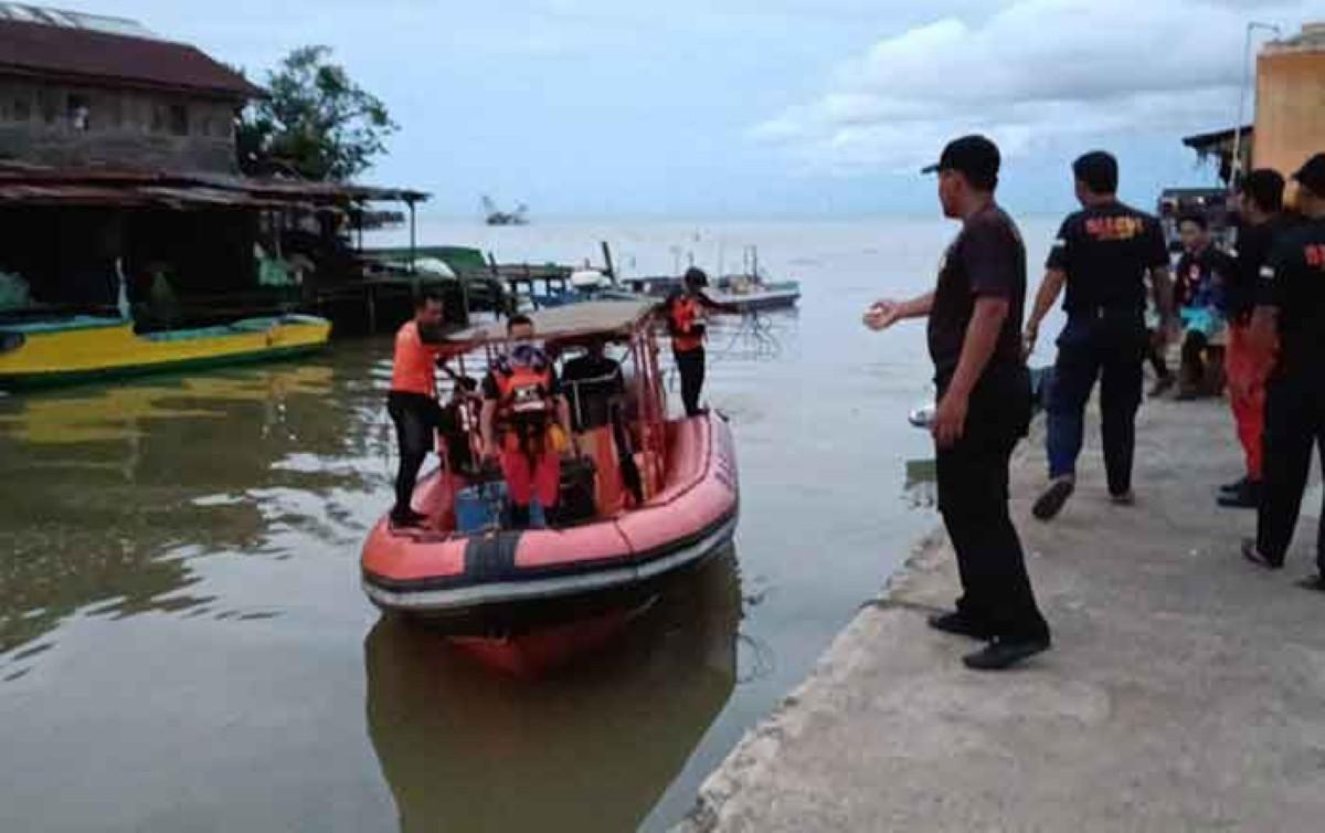 Tragedia en Kalimantan Oriental: intensa búsqueda de desaparecidos tras hundimiento de barco pesquero