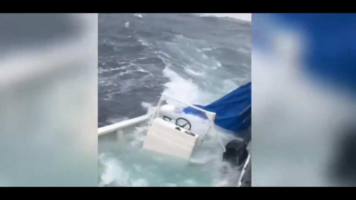 Rescate milagroso de la panga Fénix en Corn Island