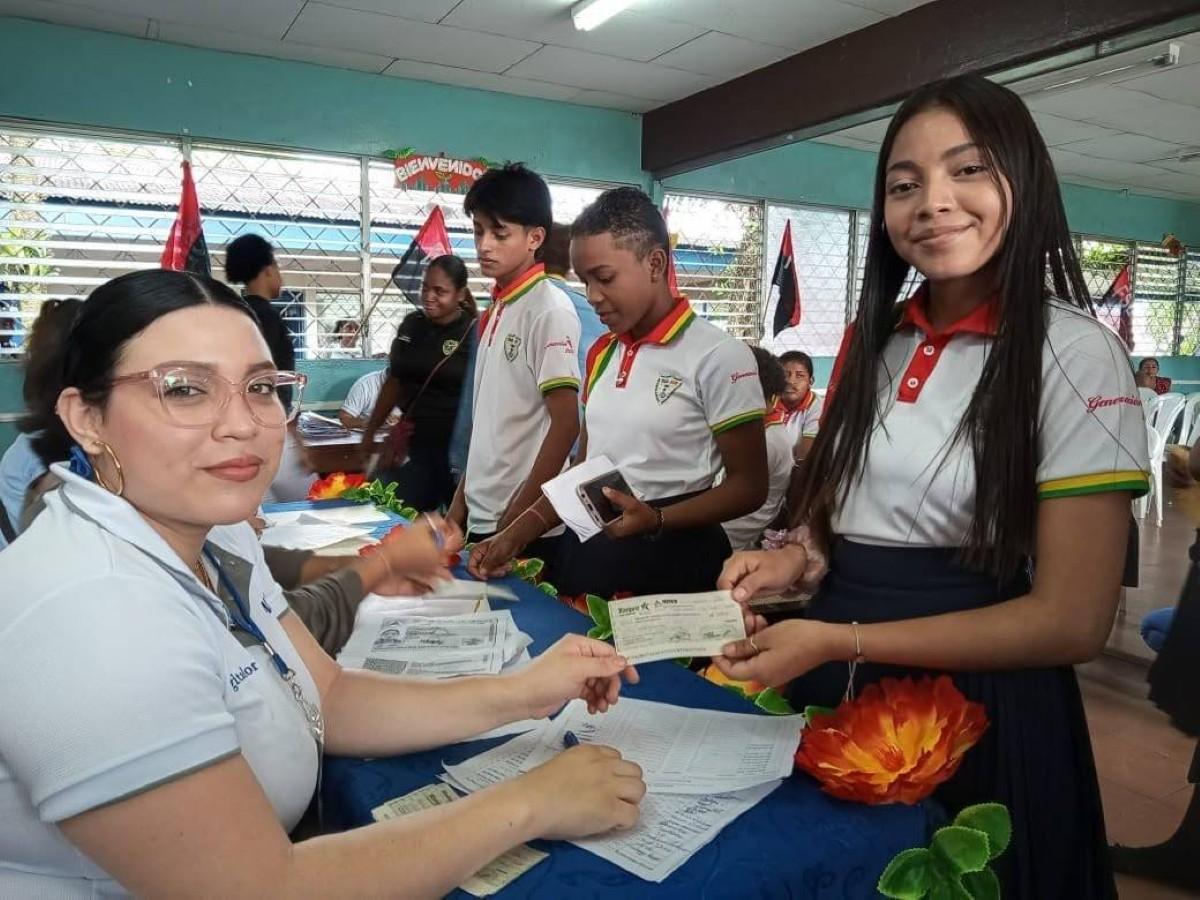Gobierno de Nicaragua entregará 63 mil Bonos Presidenciales a estudiantes que se graduarán de bachillerato