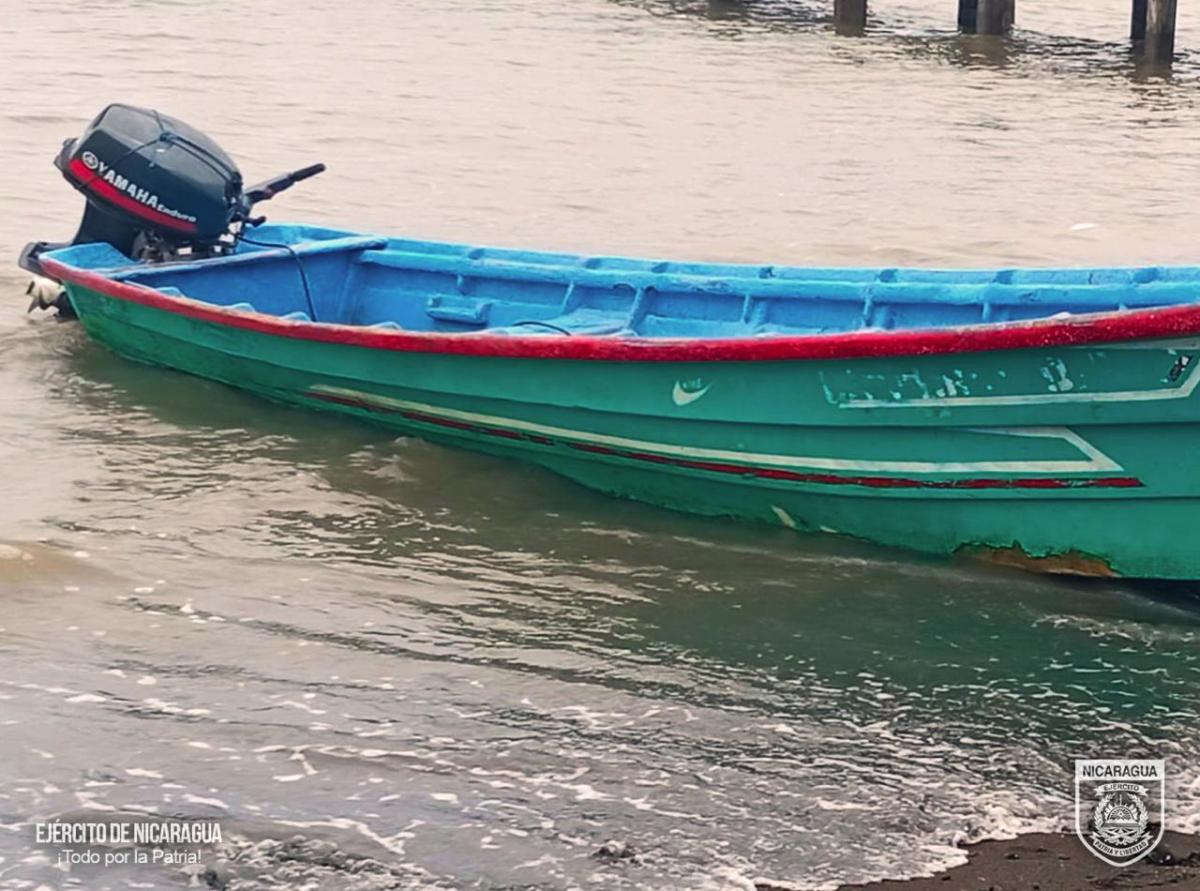 Ejército de Nicaragua retiene barco hondureño en patrulla