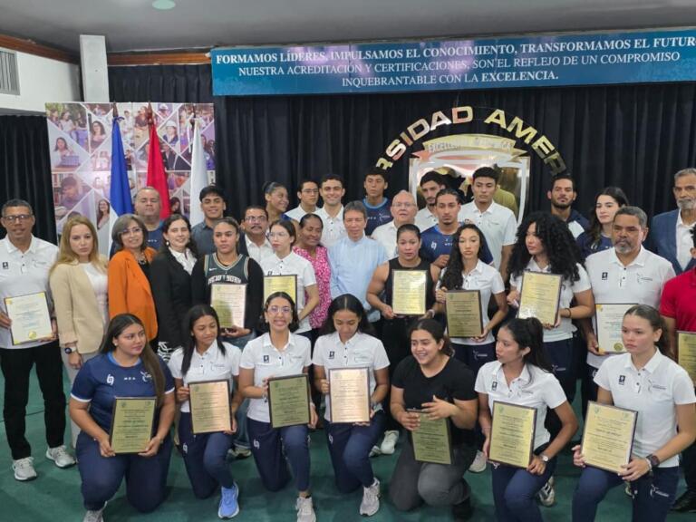 UAM reconoce a atletas ganadores de medalla en los Juegos Centroamericanos