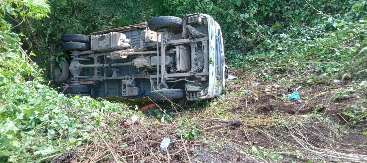 Siete heridos tras vuelco de camión en Masatepe