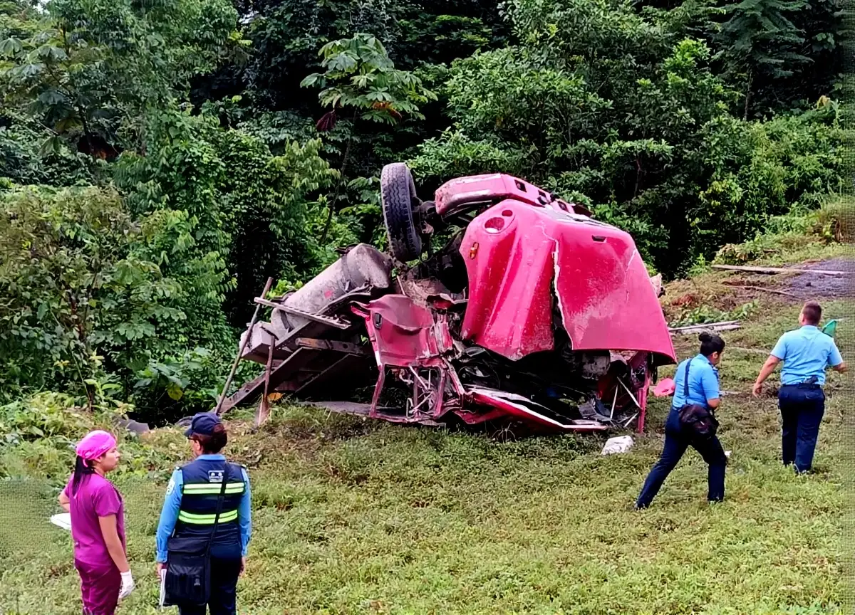 Tragedia vial en Kukra River deja un fallecido