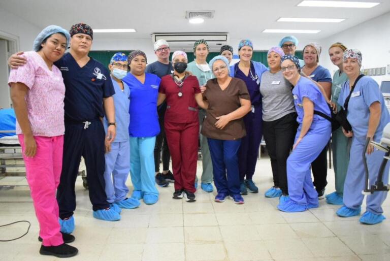 Concluyen cirugías de colocación de prótesis a 58 personas en Hospital Manolo Morales