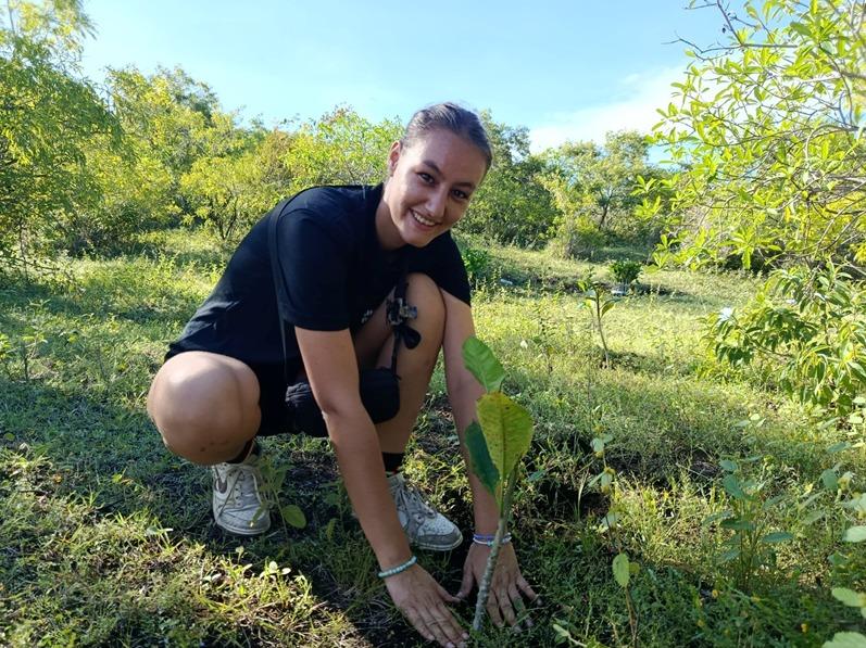 Reforestación en honor a Carlos Fonseca Amador