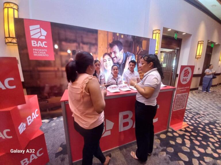 BAC Nicaragua reúne a emprendedoras y empresarias en encuentro dedicado al liderazgo femenino