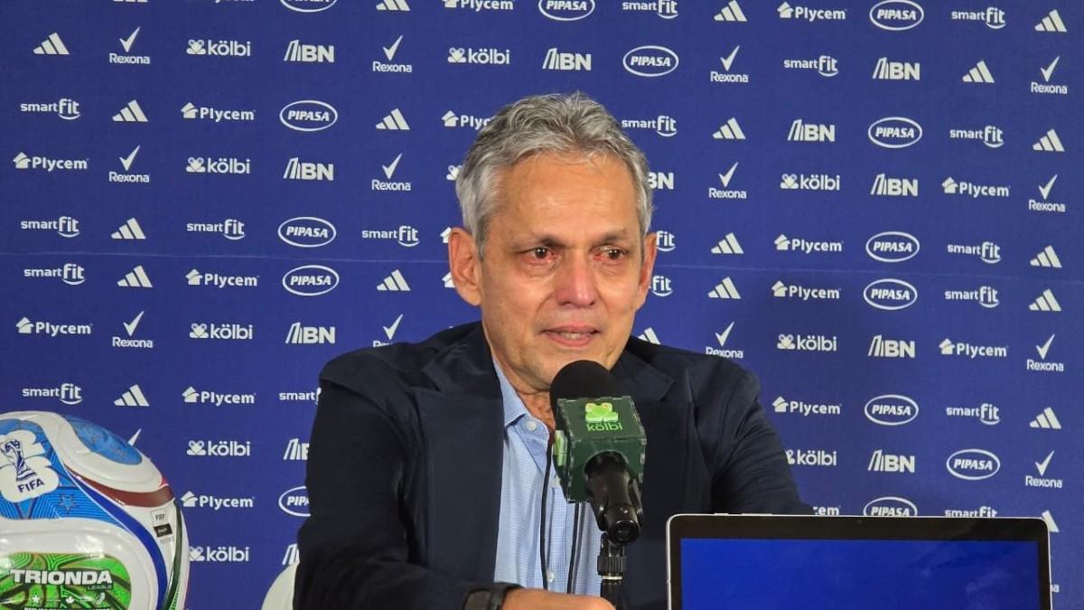 Reinaldo Rueda deja Honduras tras quedar fuera del Mundial