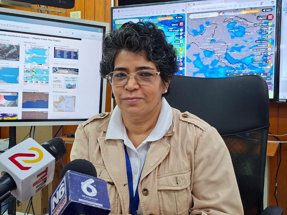 Salvadora Martínez, Directora de Meteorología Sinóptica y Aeronáutica del INETER
