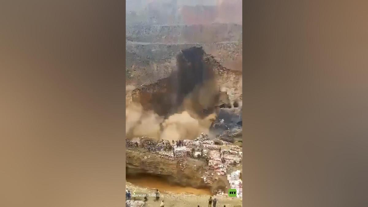 32 mineros artesanales mueren aplastados en derrumbe de puente improvisado sobre zanja inundada en mina de cobalto del Congo