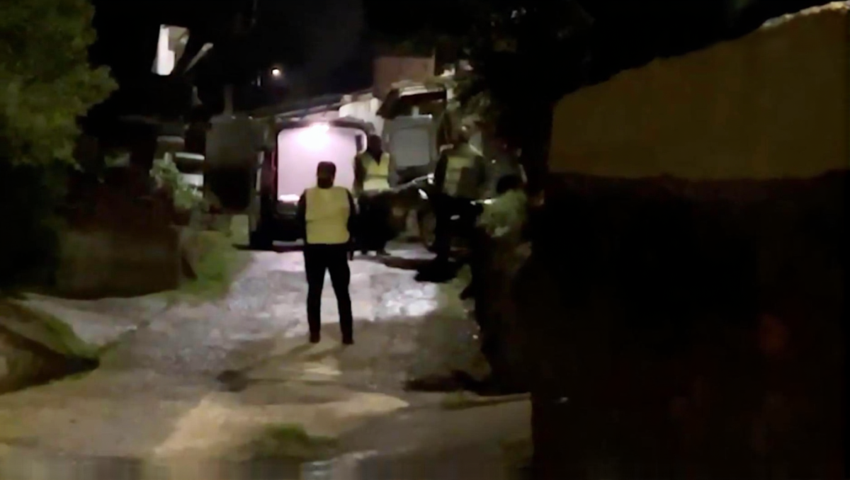 Menor de 17 años asesina a su cuñada de 20 con una puñalada en el vientre tras discusión por unas galletas en Asturias