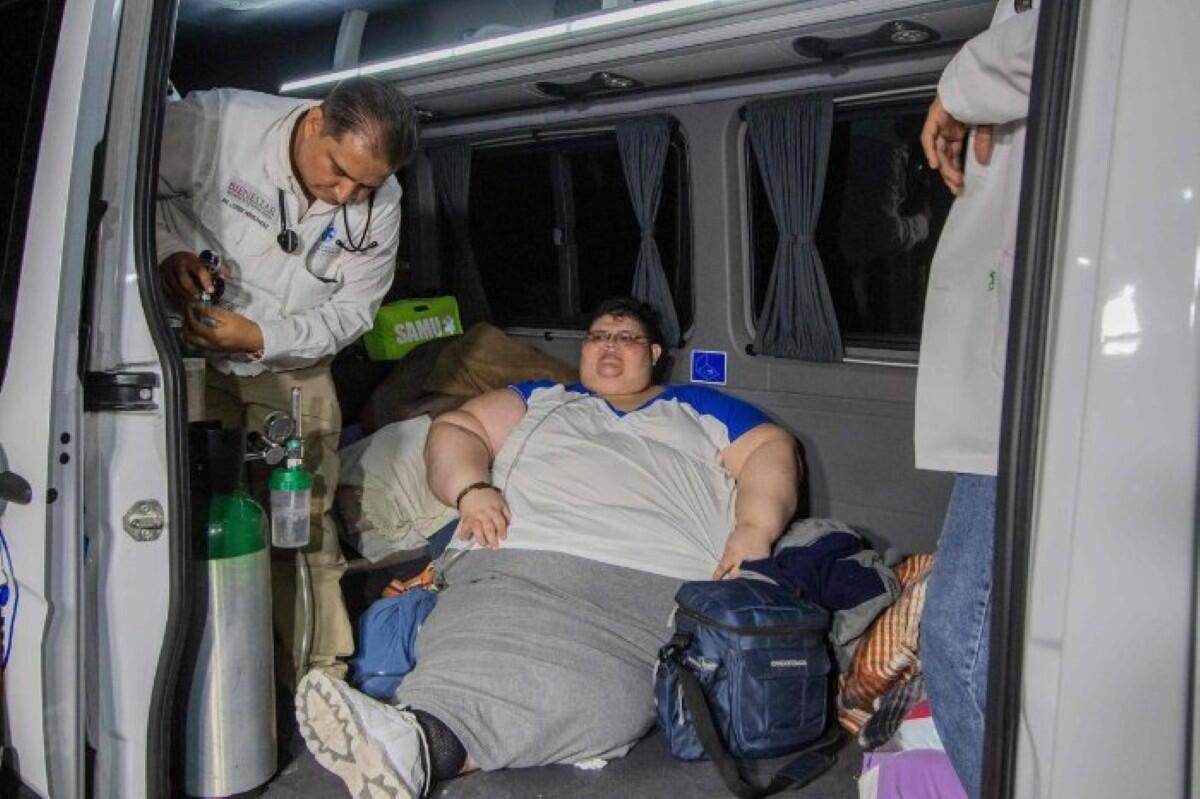 Adiós al mexicano que venció 600 kilos pero no una infección
