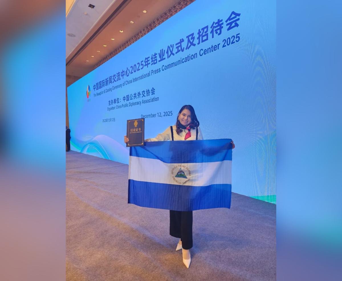 Cooperación Nicaragua-China forma defensores de la verdad Janit Quiroz completa capacitación en CIPCC