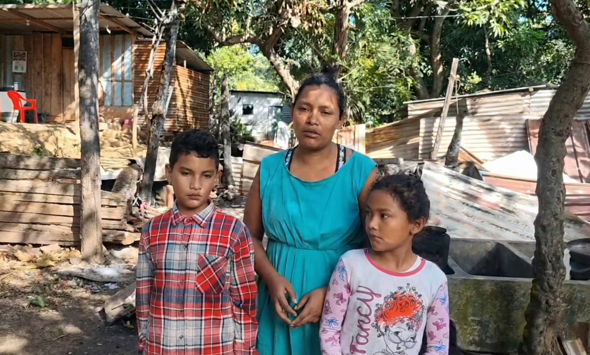 Familia pierde su hogar en trágico incendio en Managua