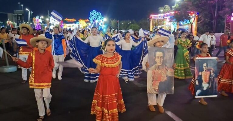 Juventud Sandinista dice presente en caminata dedicada al libertado Simón Bolívar