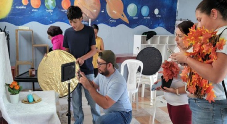 Emprendedores nicaragüenses potencian sus negocios con herramientas de edición audiovisual