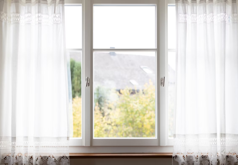 Tendencias sencillas para decorar su hogar con cortinas