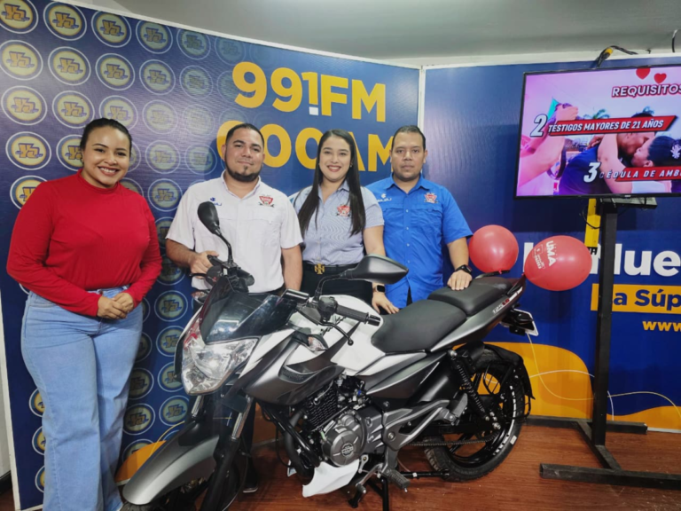 Tu Nueva Radio Ya y Moto Repuestos Robelo ya tienen lista la moto para una de las parejas de Ya Tu Boda 2026